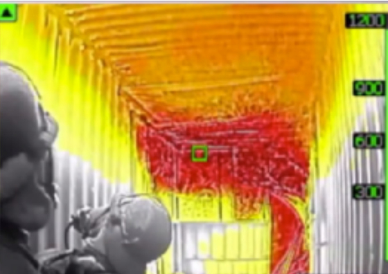 Camera di sicurezza del casco antincendio e di soccorso tecnico con sensore di immagini termiche