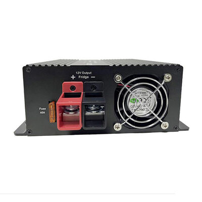 Caricabatterie CC adatto per batterie al litio ferro fosfato con sistema di gestione della batteria integrato che garantisce una ricarica sicura