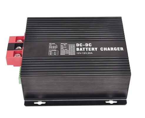 Caricabatterie a corrente continua offrendo carica fino a 12V 60A DC DC e 12V 30A MPPT Carica solare con ingresso fotovoltaico massimo di 430W