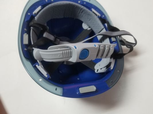 Casco astuto di sicurezza blu con la piattaforma di controllo centrale di 4G WIFI della macchina fotografica di GPS citofono blu incorporato del dente del multi