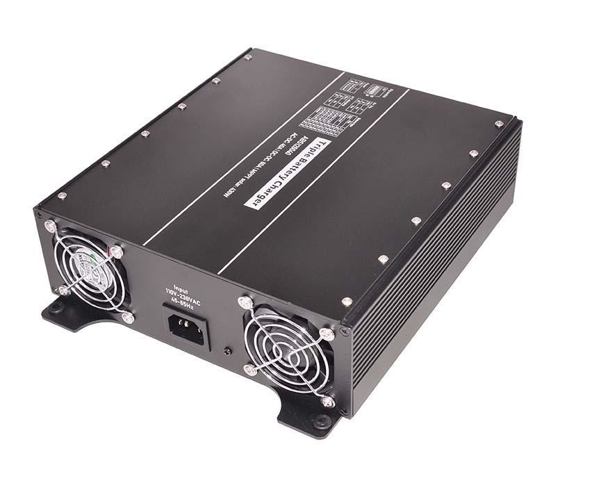 60A Max. corrente di carica carica batteria MPPT a bordo solare con sensore di temperatura MT-2 monitor e modulo Bluetooth