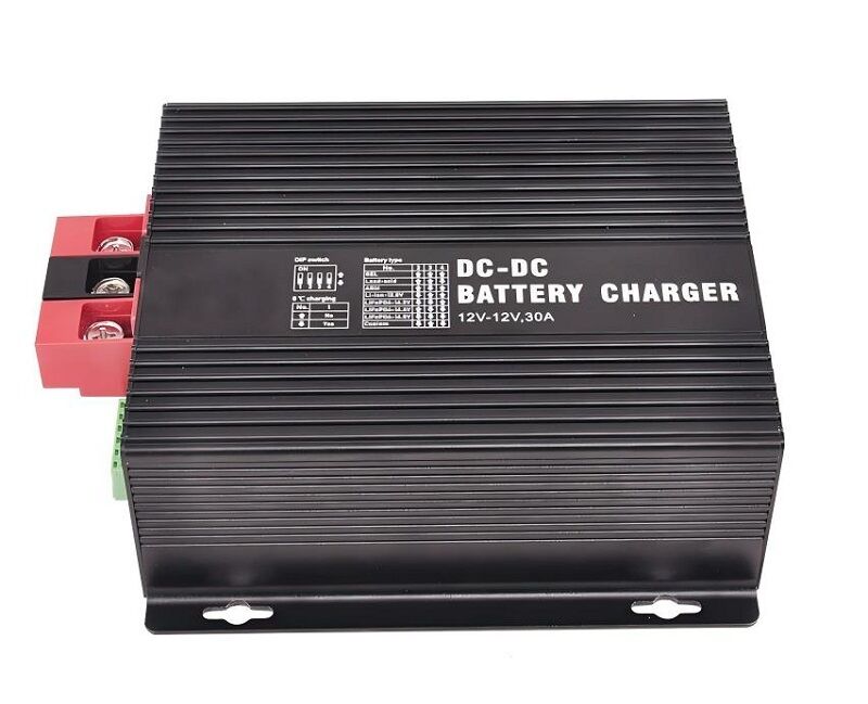 Caricabatterie a corrente continua offrendo carica fino a 12V 60A DC DC e 12V 30A MPPT Carica solare con ingresso fotovoltaico massimo di 430W